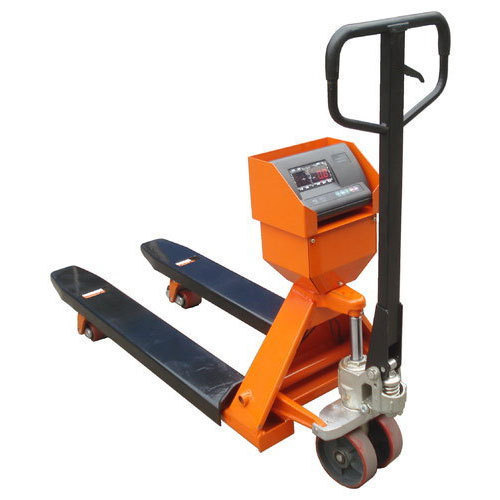 This digital pallet scale provide a great way of weighing many types of pallets like Chep and Loscam. Completely movable, simply roll the pallet scales under the pallet and jack it up to get a weight. The scales can then be used to move the pallet to location before weighing another item.